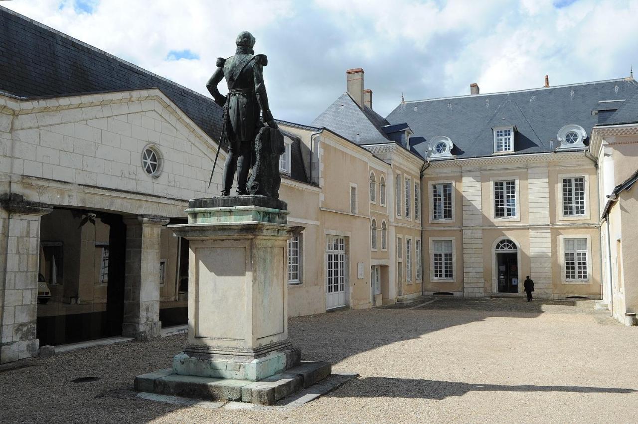 Maison D'Hotes De Charme - Au Lys Blanc Châteauroux Екстериор снимка